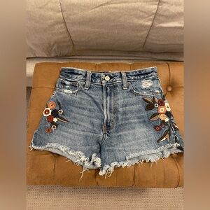 Abercrombie Women’s 24 Waist Denim Shorts